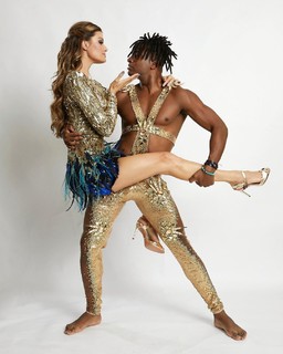 Isabeli Fontana feet photo thumbnail