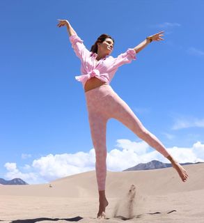 Isabeli Fontana feet photo thumbnail