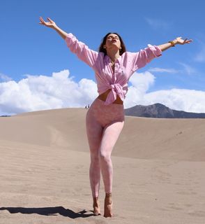 Isabeli Fontana feet photo thumbnail