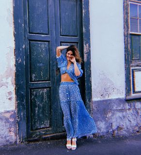 Isabeli Fontana feet photo thumbnail