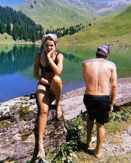 Isabeli Fontana feet photo thumbnail