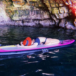 Isabeli Fontana feet photo thumbnail