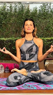 Isabeli Fontana feet photo thumbnail