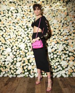 Isabeli Fontana feet photo thumbnail