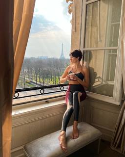 Isabeli Fontana feet photo thumbnail