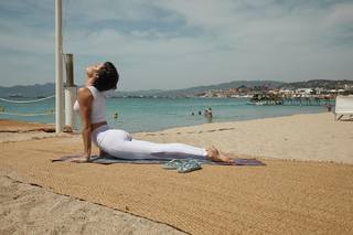 Isabeli Fontana feet photo thumbnail