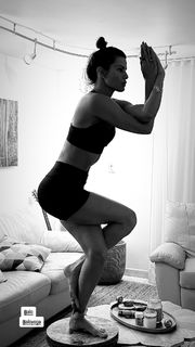 Isabeli Fontana feet photo thumbnail