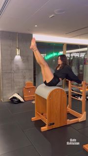 Isabeli Fontana feet photo thumbnail