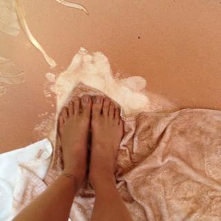 Isabeli Fontana feet photo thumbnail