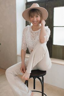 Isabell Horn feet photo 2
