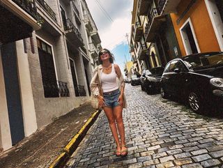 Isabella Castillo feet photo 15