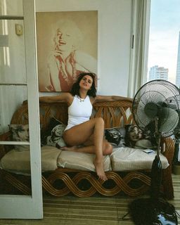 Isabella Castillo feet photo 12