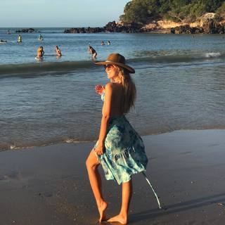 Isabella Cecchi feet photo 2