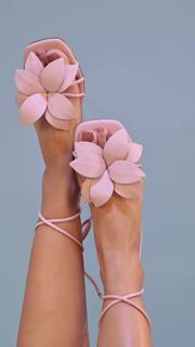 Isabella Cecchi feet photo 4