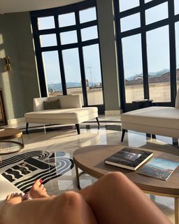 Isabella Ferrari feet photo 4