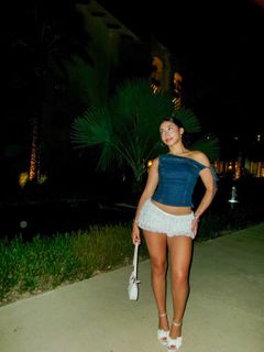 Isabella Ferreira feet photo 2