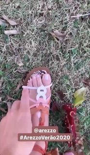 Isabella Fiorentino feet photo thumbnail