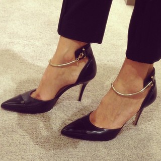 Isabella Fiorentino feet photo thumbnail