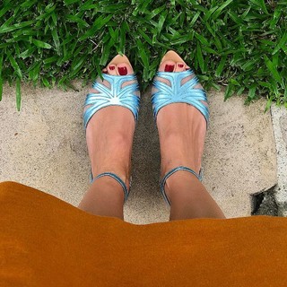 Isabella Fiorentino feet photo thumbnail