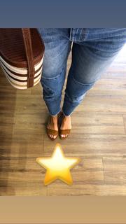 Isabella Fiorentino feet photo thumbnail