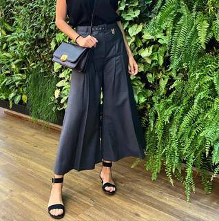 Isabella Fiorentino feet photo thumbnail