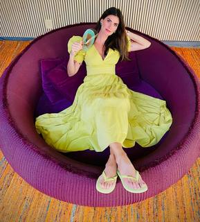 Isabella Fiorentino feet photo thumbnail