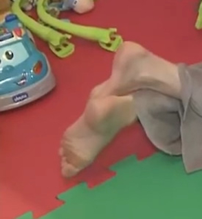 Isabella Fiorentino feet photo thumbnail