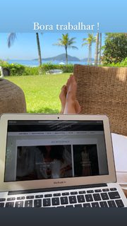 Isabella Fiorentino feet photo thumbnail