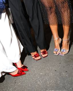 Isabella Fiorentino feet photo thumbnail