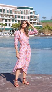 Isabella Fiorentino feet photo thumbnail