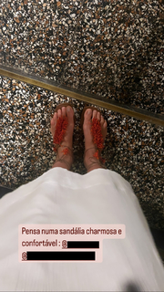 Isabella Fiorentino feet photo thumbnail