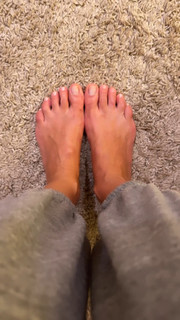 Isabella Fiorentino feet photo thumbnail