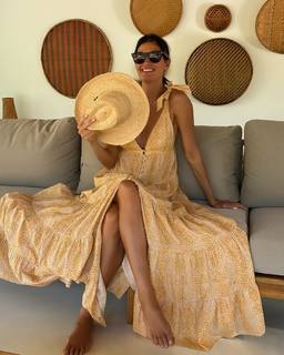 Isabella Fiorentino feet photo thumbnail