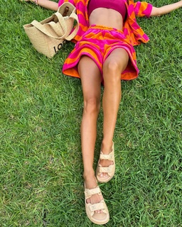 Isabella Fiorentino feet photo thumbnail