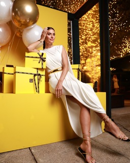 Isabella Fiorentino feet photo thumbnail