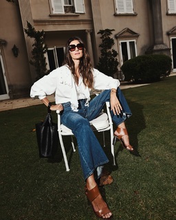 Isabella Fiorentino feet photo thumbnail