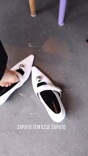 Isabella Fiorentino feet photo thumbnail