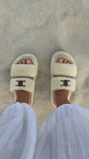 Isabella Fiorentino feet photo thumbnail