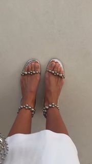 Isabella Fiorentino feet photo thumbnail