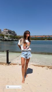 Isabella Fiorentino feet photo thumbnail