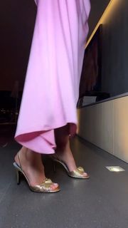 Isabella Fiorentino feet photo thumbnail