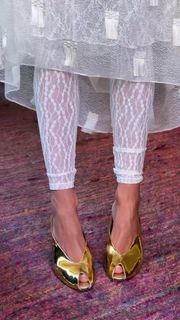 Isabella Fiorentino feet photo thumbnail