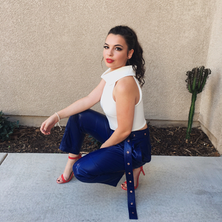 Isabella Gomez feet photo 14