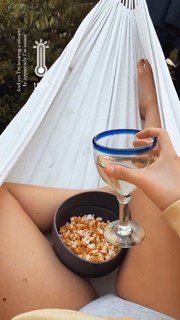 Isabella Gomez feet photo 11