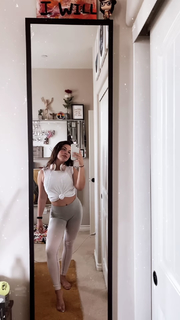 Isabella Gomez feet photo 18