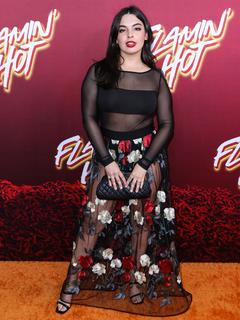 Isabella Gomez feet photo 11