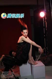 Isabella Leong feet photo 9