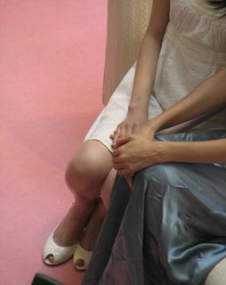 Isabella Leong feet photo 2