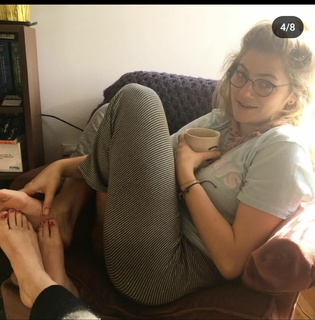 Isabella Roland feet photo 9