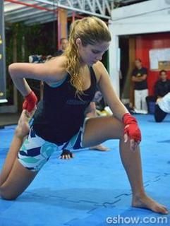 Isabella Santoni feet photo thumbnail